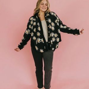 *SOLD* ‼️floral black shacket - One Loved Babe Boutique